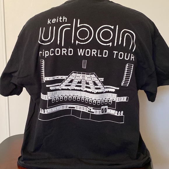 NWOT - Keith Urban Concert T-shirt - Picture 1 of 3